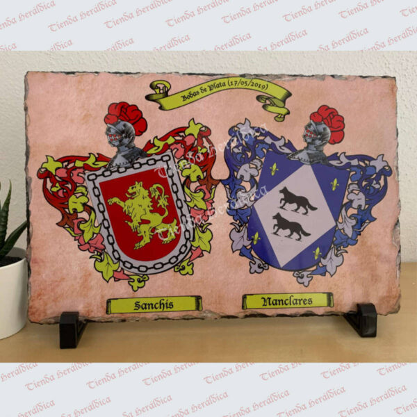 Pizarra heráldica con dos escudos y personalizada